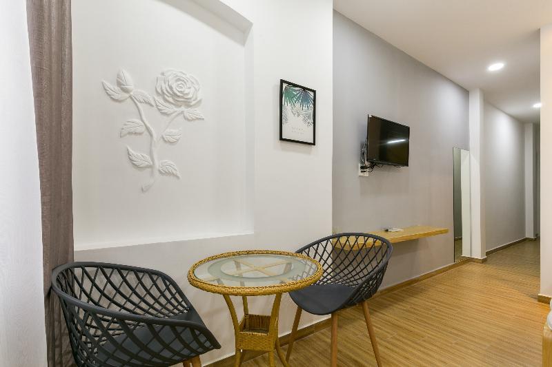 Oyo 414 Saigon Home Хошимин Экстерьер фото